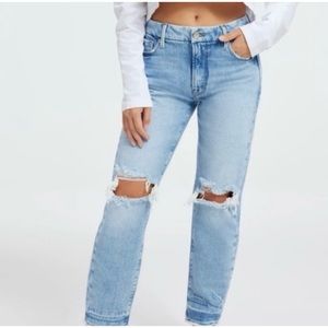 Good American Good Girlfriend Petite Jeans Size 10/30 Raw Hem Distressed Knees